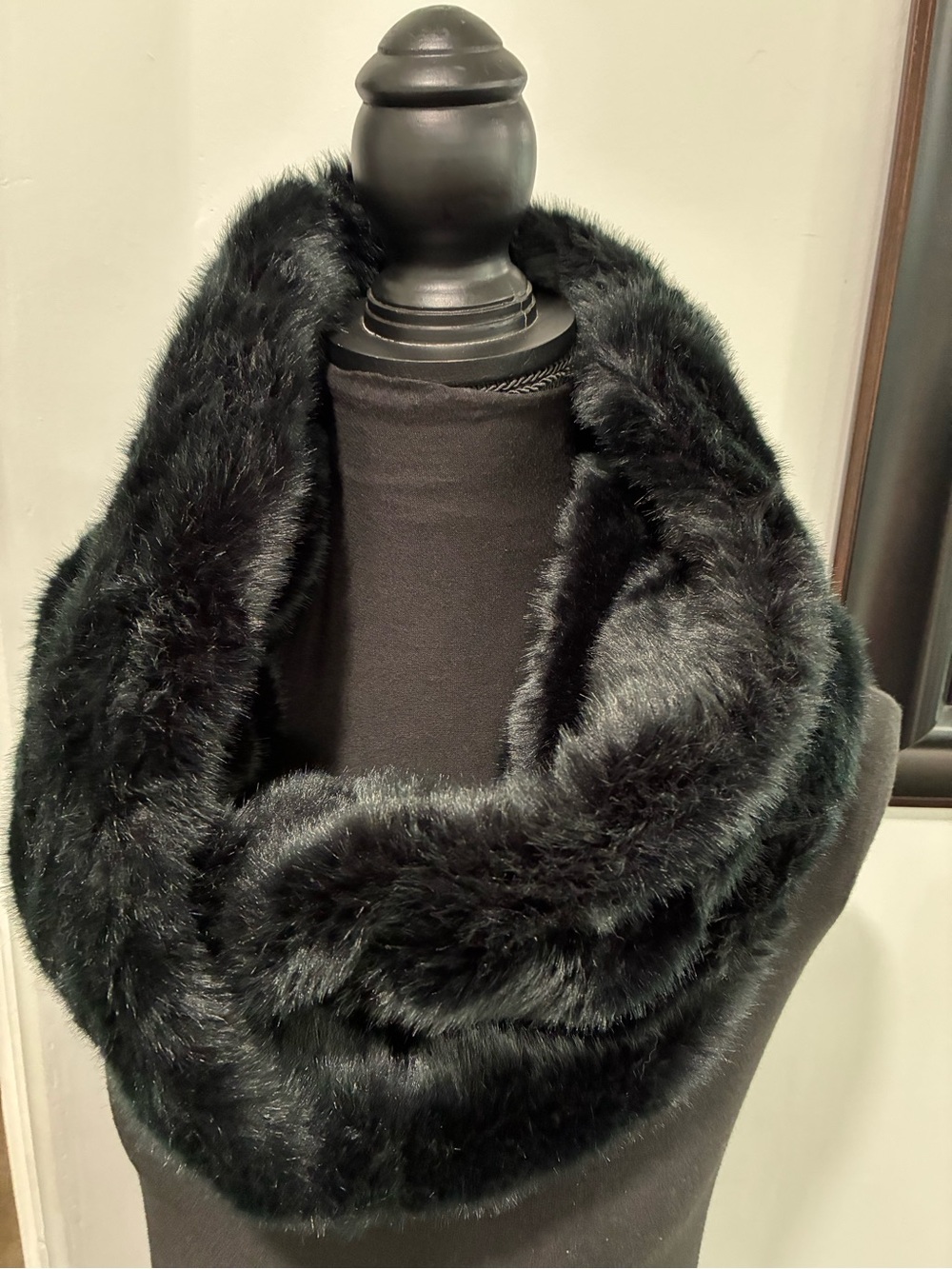 Plush Faux Fur Infinity Scarf - Black